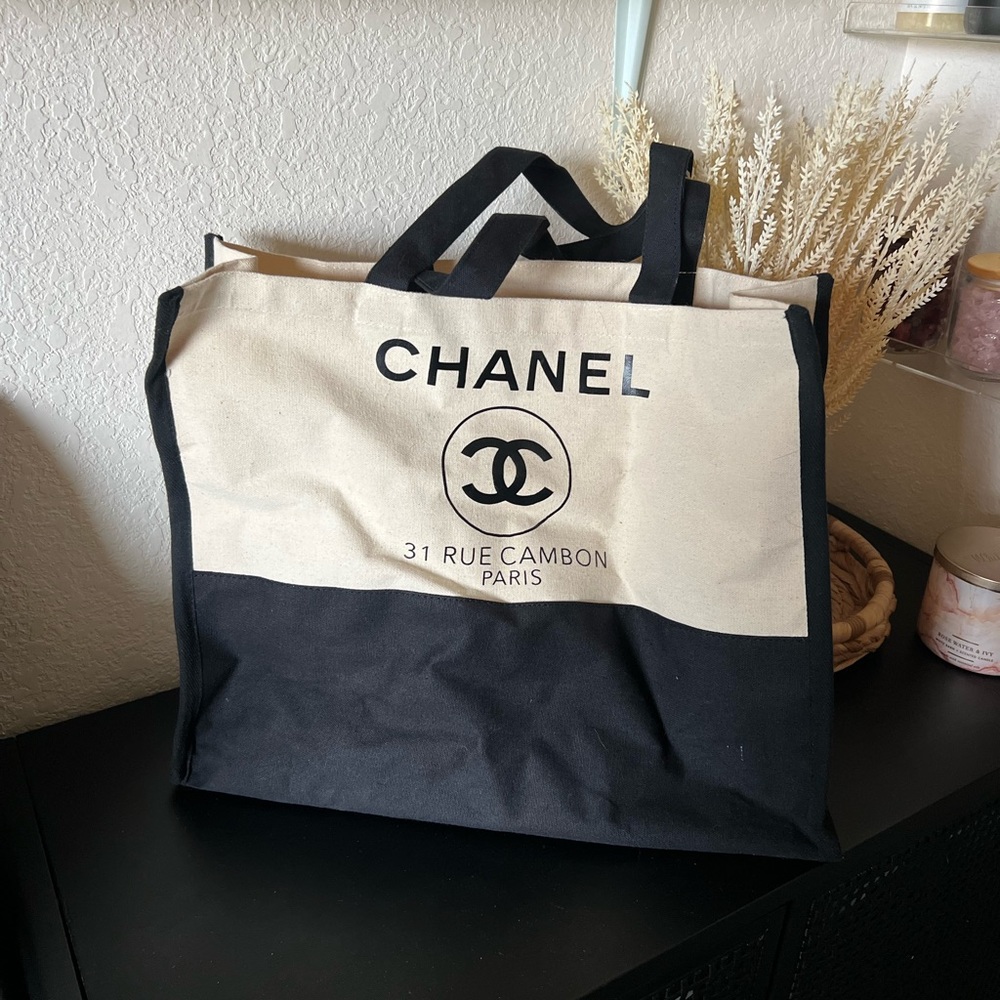 Beach tote bag